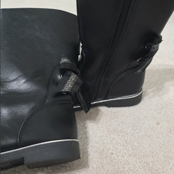 ✨ Olive & Edie “Tasha” Girls’ Boots – Black Bow Detail – Excellent Condition ✨ - Picture 8 of 9